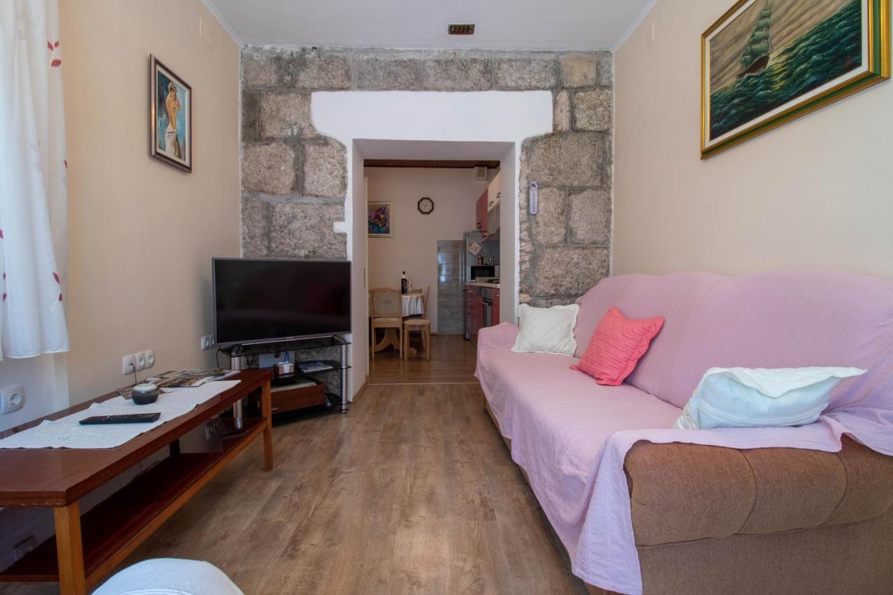 Apartman Ivan เดอร์นิช ภายนอก รูปภาพ